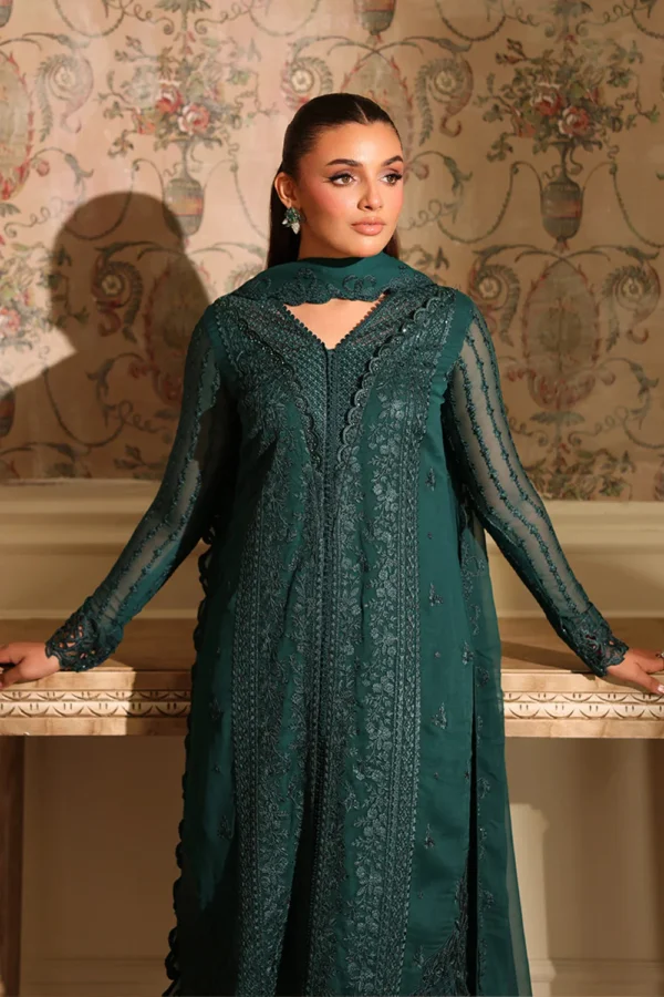 Where to Find Authentic Pakistani Designer Outfits in the UK