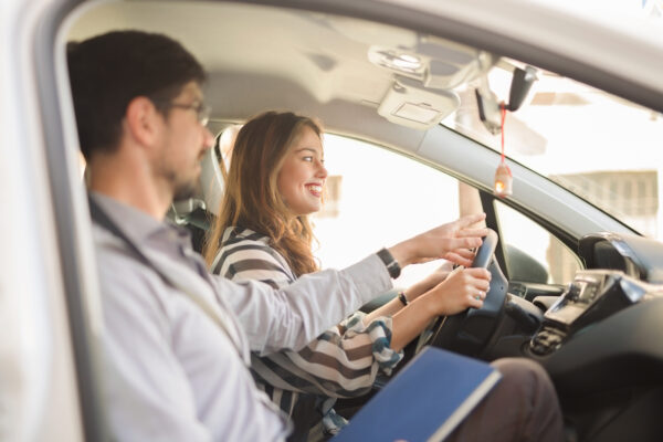 Driving School Blackburn: How to Choose the Best Driving School in Blackburn